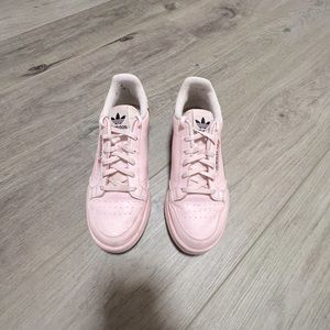 Adidas Continental 80 shoes. Size 8